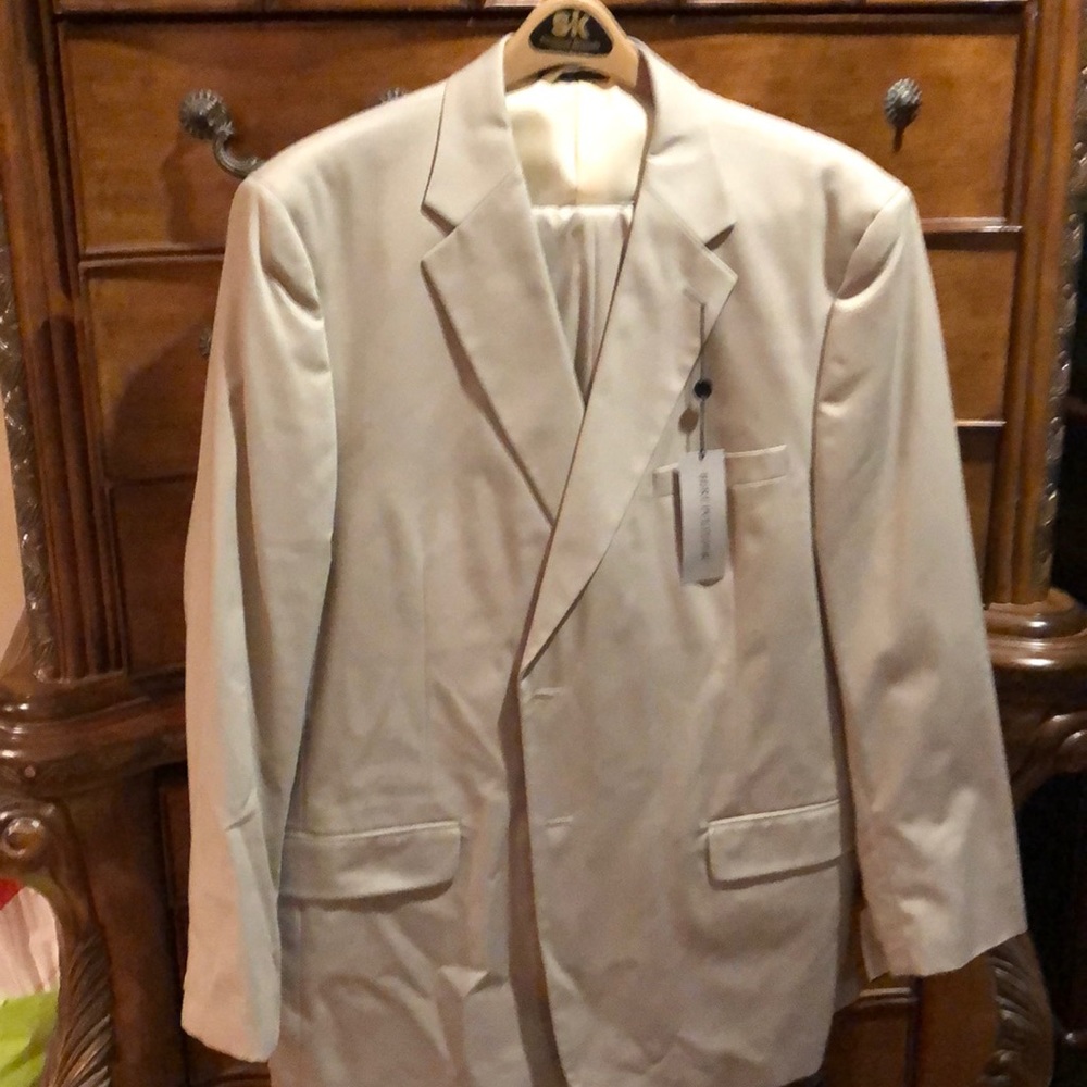 Suit